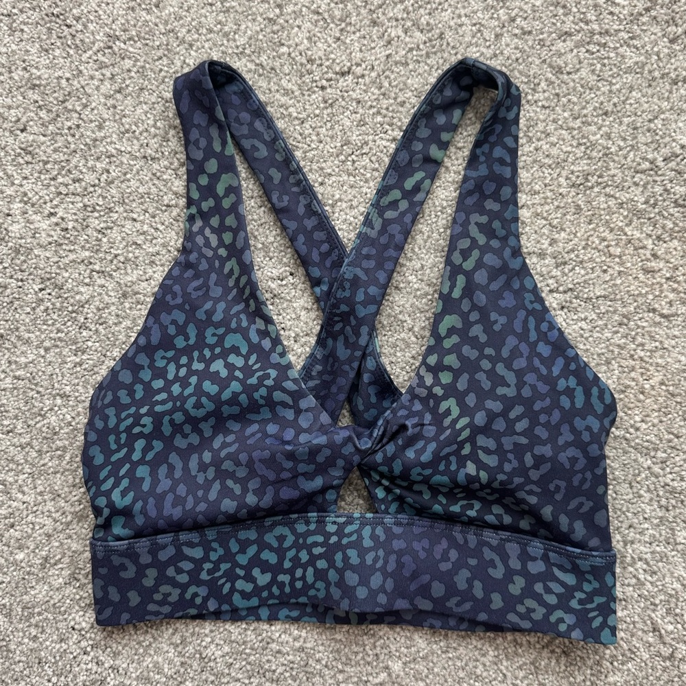 Oasis Twist Medium Impact Sports Bra by Fabletics